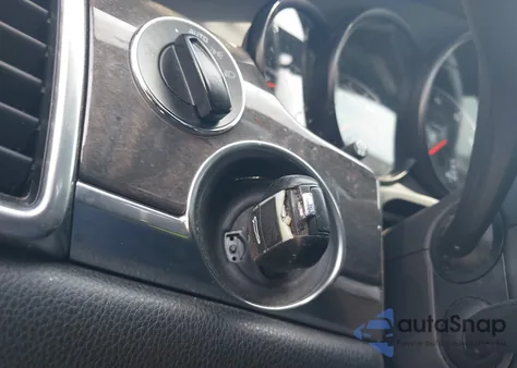 2012 Porsche Panamera 4 from USA, damaged, VIN WP0AA2A76CL013461